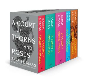 Maas - Court of Thorn and Roses, paperback box set of 5 books